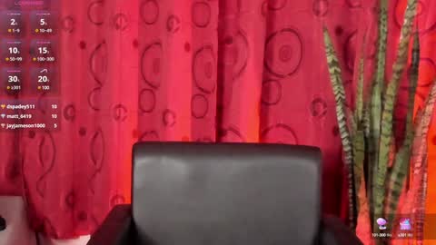 renatawilsom online show from February 5, 2025, 4:37 am