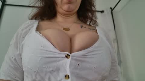 Renatta online show from February 27, 2025, 11:41 am