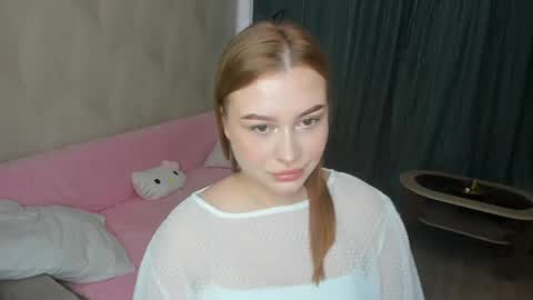 Snapshot of rendamower chatting on June 3, 2026, 8:39 am rendamower online show from June 3, 2026, 8:39 am