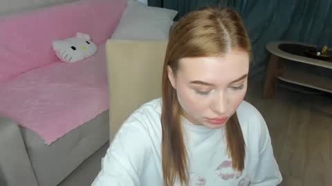 Snapshot of rendamower chatting on June 4, 2026, 8:09 am rendamower online show from June 4, 2026, 8:09 am