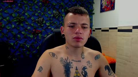 R E N E  online show from January 14, 2025, 3:43 am