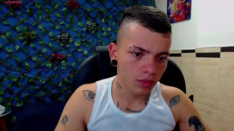 R E N E  online show from January 24, 2025, 3:11 am