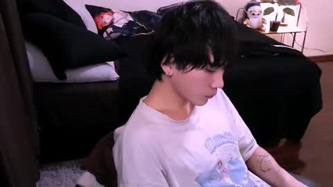 rennuts online show from November 17, 2025, 3:18 pm