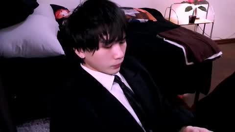 rennuts online show from November 21, 2025, 2:27 pm