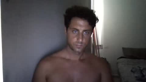 Snapshot of renud chatting on September 8, 2025, 9:58 pm renud online show from September 8, 2025, 9:58 pm