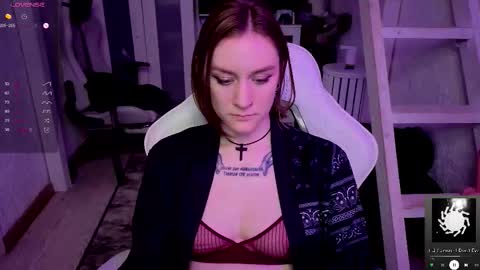 Rie online show from December 1, 2025, 10:37 pm