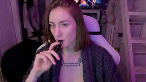 Snapshot of retromarie chatting on February 7, 2026, 4:11 pm Rie online show from February 7, 2026, 4:11 pm