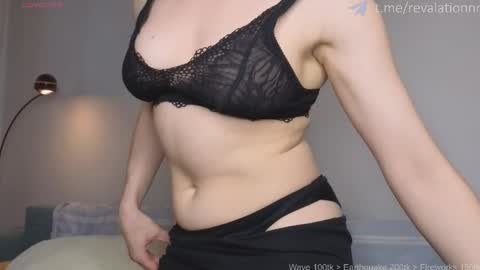 Ewiwi online show from May 24, 2026, 5:29 pm