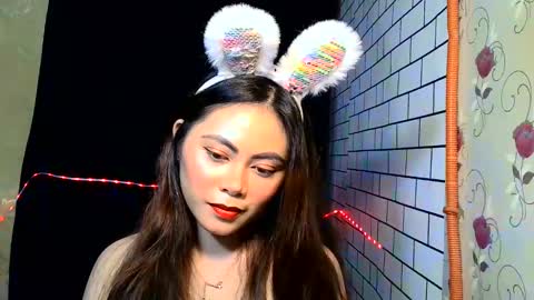 Snapshot of reviya_fox21 chatting on February 15, 2025, 2:47 am Rose18 online show from February 15, 2025, 2:47 am