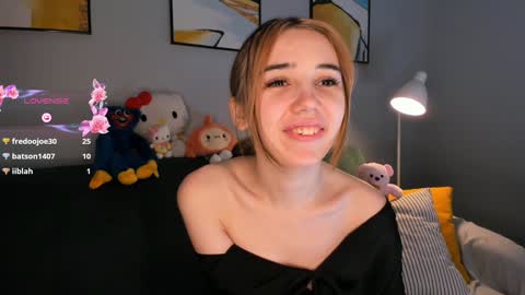 Snapshot of rexannebulson chatting on December 8, 2024, 4:25 am Elin online show from December 8, 2024, 4:25 am