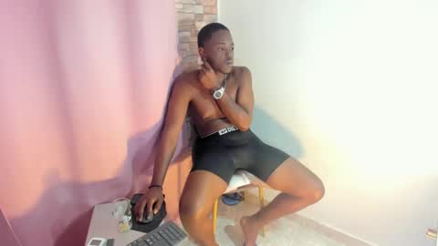 rey_bbc online show from April 26, 2026, 3:37 am