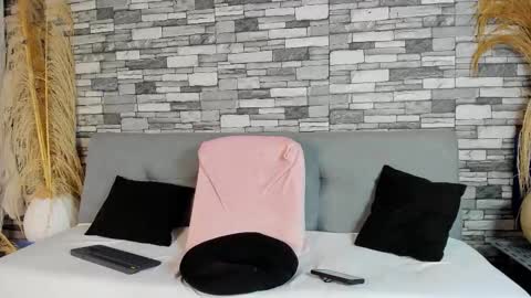 reymasterhot online show from September 17, 2025, 12:23 am