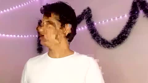 reylatino24 online show from January 15, 2026, 2:27 am