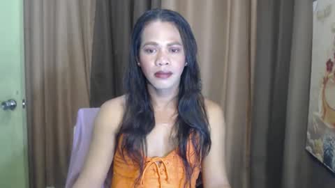 Snapshot of reyna_33mhalia chatting on May 18, 2026, 1:06 pm your cum slut online show from May 18, 2026, 1:06 pm