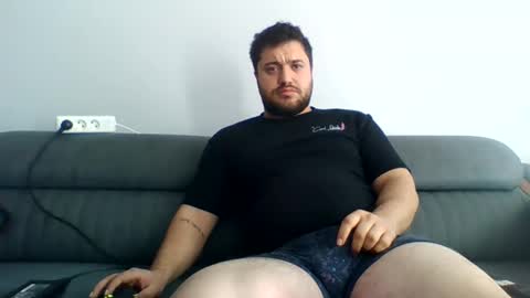 Snapshot of reynman2 chatting on November 23, 2025, 7:19 am reynman2 online show from November 23, 2025, 7:19 am