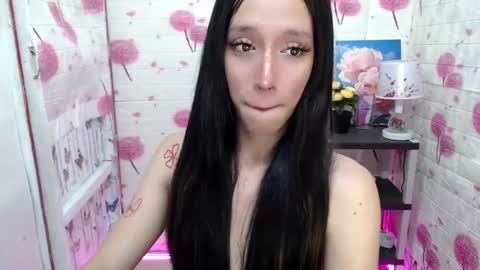 HI GUYS IM RHIAN PLEASE GIVE ME THUMBS UP online show from December 11, 2024, 9:12 pm