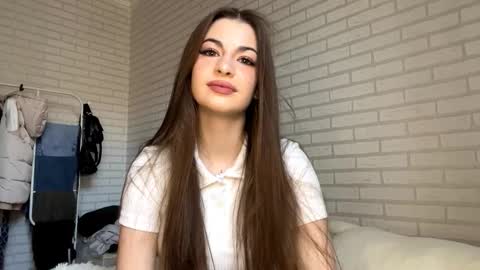 Snapshot of rhiannonmuccigrosso chatting on October 19, 2025, 10:27 am Anna online show from October 19, 2025, 10:27 am