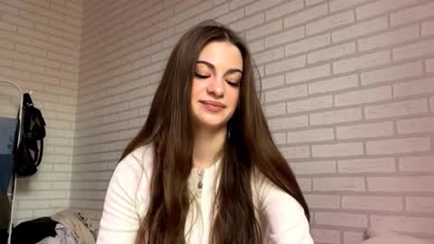 Snapshot of rhiannonmuccigrosso chatting on October 20, 2025, 9:32 am Anna online show from October 20, 2025, 9:32 am
