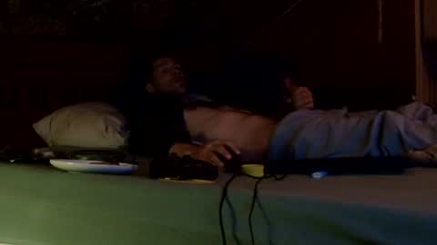 rhumgom40 online show from December 8, 2024, 5:22 pm