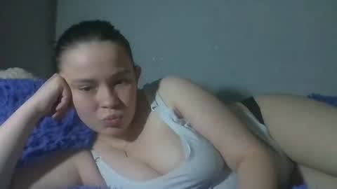 Snapshot of rialowelyt chatting on June 5, 2026, 2:18 am RiaLowelyt online show from June 5, 2026, 2:18 am
