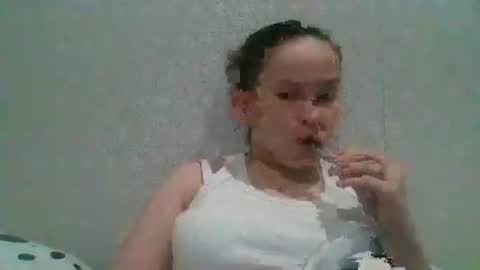 Snapshot of rialowelyt chatting on June 9, 2026, 5:13 pm RiaLowelyt online show from June 9, 2026, 5:13 pm