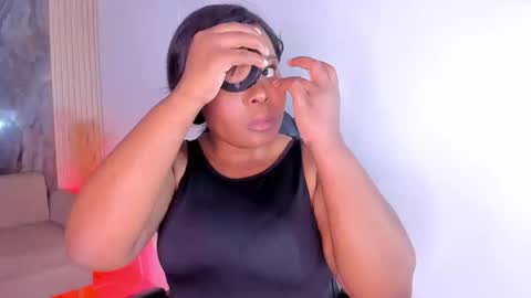 Riana online show from September 24, 2025, 5:22 am