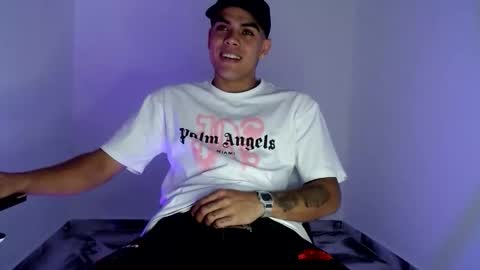 Snapshot of riancum chatting on December 3, 2025, 4:09 am juan online show from December 3, 2025, 4:09 am