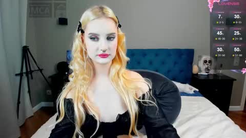 Ria Woods online show from January 6, 2026, 6:44 pm