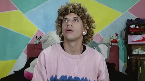 Snapshot of rich_de_la_rosa chatting on January 9, 2025, 3:15 am rich and kitty online show from January 9, 2025, 3:15 am