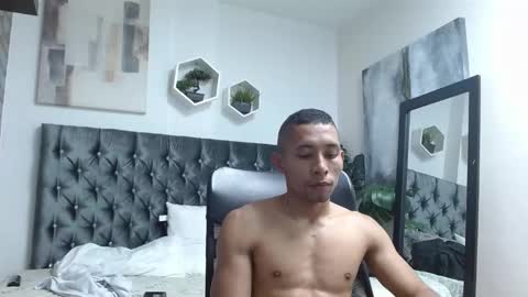 richar_voller online show from March 6, 2025, 2:40 pm