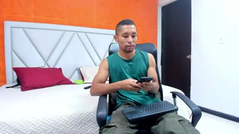 richar_voller online show from April 15, 2026, 11:50 am