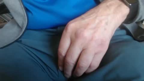 richarder7 online show from September 17, 2025, 9:44 am