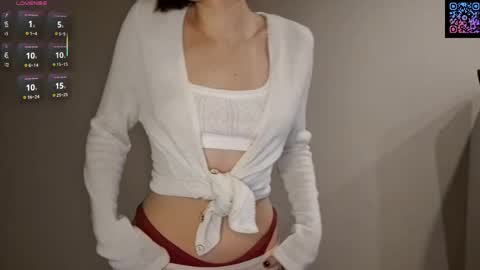 Luna online show from April 3, 2026, 6:39 pm