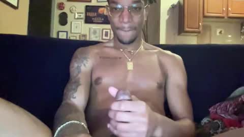 Snapshot of richchris66 chatting on February 17, 2025, 12:54 am richchris66 online show from February 17, 2025, 12:54 am