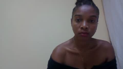 Snapshot of richella34 chatting on June 6, 2026, 10:14 pm richella34 online show from June 6, 2026, 10:14 pm