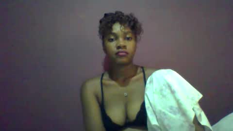 ricie001 online show from March 25, 2026, 7:36 am