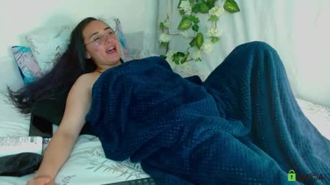 Candy online show from April 1, 2026, 2:45 am