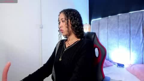 Rihanna  online show from March 4, 2025, 3:33 am