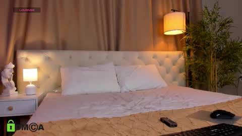 Snapshot of rihanna_walker chatting on October 12, 2025, 1:48 am rihanna_walker online show from October 12, 2025, 1:48 am