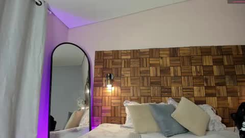 Sara online show from October 4, 2025, 10:02 am