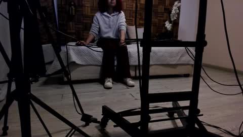 Sara online show from November 14, 2025, 10:14 am