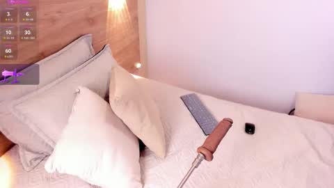 Snapshot of rihannadeep chatting on February 25, 2026, 11:20 am Sara online show from February 25, 2026, 11:20 am