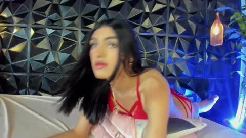 rihanna online show from January 4, 2025, 9:20 pm