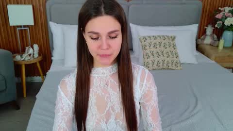 Rihanna online show from November 10, 2025, 5:23 pm