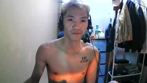 riiichie12 online show from November 5, 2025, 5:02 pm