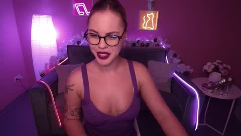 Rika online show from January 15, 2025, 8:41 am