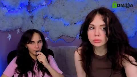 Snapshot of riley_sanders chatting on May 19, 2026, 1:56 am Meow online show from May 19, 2026, 1:56 am