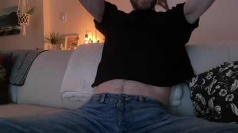 Snapshot of rileyman13xx chatting on December 21, 2024, 11:34 pm rileyman13xx online show from December 21, 2024, 11:34 pm