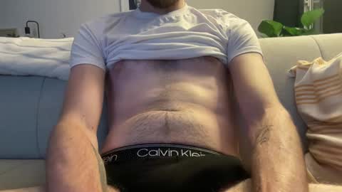 Snapshot of rileyman13xx chatting on March 8, 2025, 12:44 am rileyman13xx online show from March 8, 2025, 12:44 am