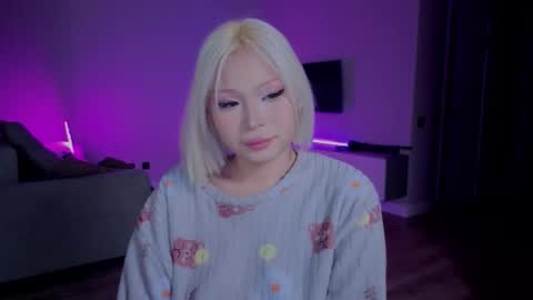 rileymee online show from November 22, 2025, 1:15 am